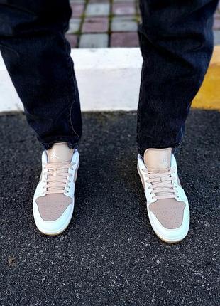 Air jordan 1 low tan white