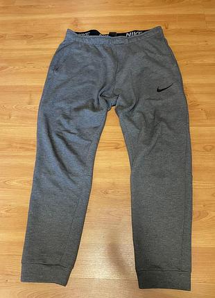 Спортивні штани nike dri fit, хороші спортивні штани.