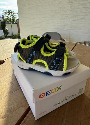 Сандалі для хлопчика, geox, розмір 23, нові