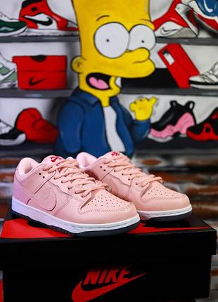 Nike sb dunk pink white