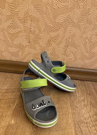 Продам босоніжки crocs