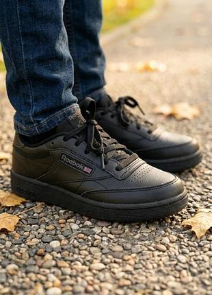 Кроссовки детские на мальчика в отличном состоянии 
бренду reebok