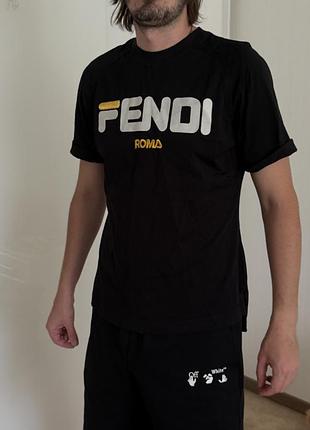 Футболка чоловіча fendi