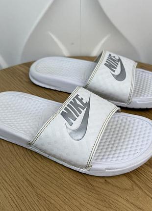 Оригінальні шльопанці nike