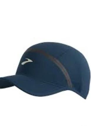 Бейсболка (бігова кепка) brooks base hat