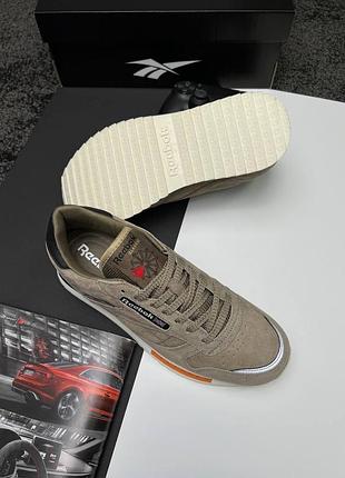 Reebok classic m sand 5