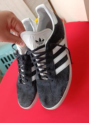 Продам кроссовки кеды adidas gazelle
