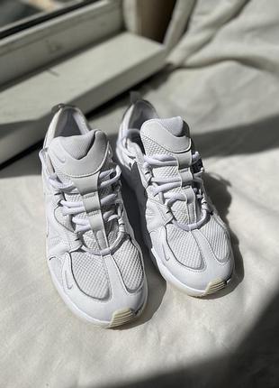 Універсальні кросівки nike air max graviton