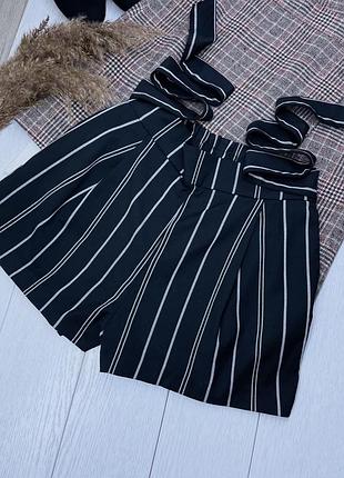 Короткі шорти divided xs шорти смугасті чорні шорти з поясом