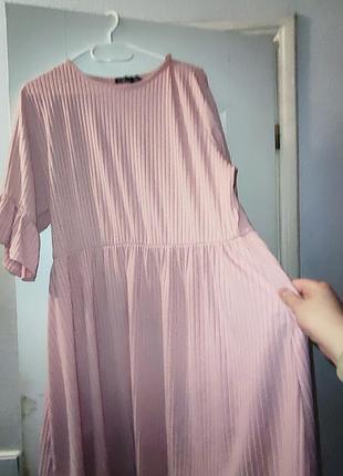 Платье boohoo, размер l- xl идеальное состояние