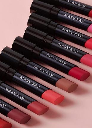 Суперзволожувальна помада mary kay