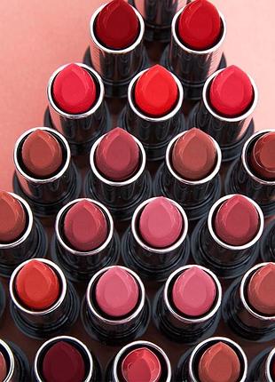 Гелева матова помада mary kay