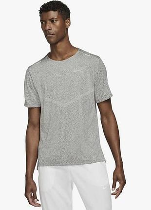 Спортивна футболка nike