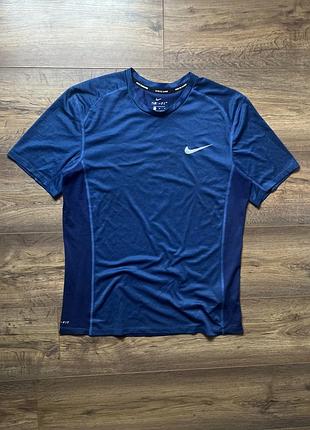 Спортивная мужская беговая футболка nike running dri-fit (синий меланж) - состояние 9.5/10, размер m-l новые коллекции