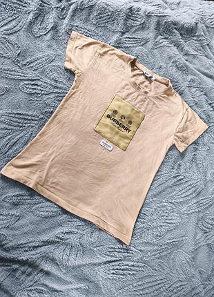 Футболка burberry.