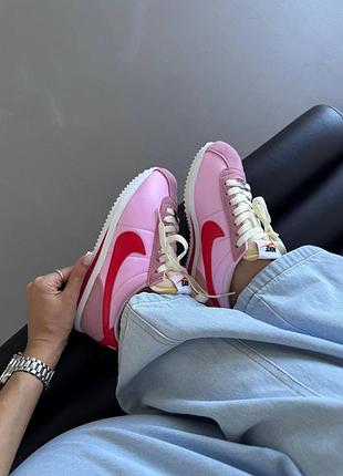 Жіночі кросівки nike cortez | pink / red swoosh