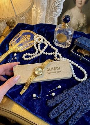 Zaria 👑 вінтаж заря радянський наручний годинник в позолоті au10 з браслетом