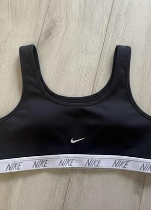 Топ nike жіночий