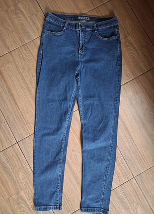 Джинси skinny