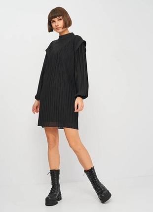Коротке чорне плаття zara s