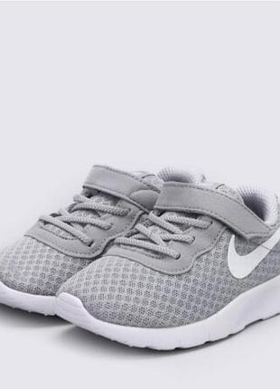 Стильні дитячі кросівки nike tanjun tdv оригігал у сірому кольорі.