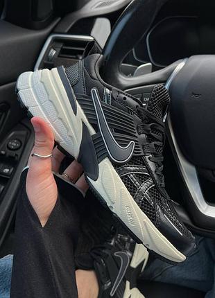 😍 женские кроссовки nike v2k run sneakers in black and silver