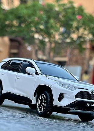 Модель автомобіля toyota rav4 2020 р. біла, масштаб 1:32, інерційна, зі світлом і звуком, іграшкова модель toyota rav4 2020 року
