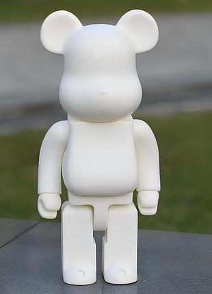 Статуетка bearbrick 400% white 28 см. іграшка дизайнерська беарбрик білий. bearbrick