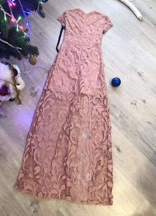 Кружевное длинное платье с большим разрезом,8 фото