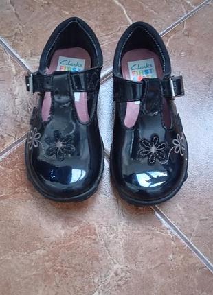 Туфельки clarks