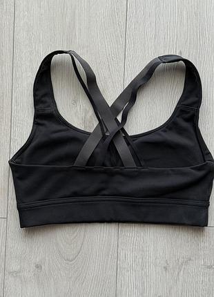 Спортивний топ under armour