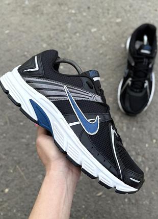Кроссовки nike оригинал размер 44,5 размер