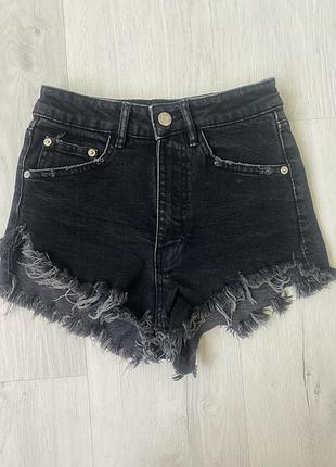 Жіночі шорти zara