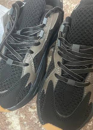 Кросівки adidas 35-36р