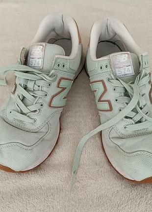 Кроссовки мятного цвета фирма new balance