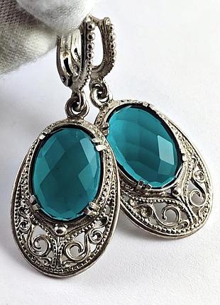 Срібні сережки-підвіски з каменем. 925 проба.