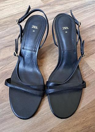 Босоножки женские zara размер 38