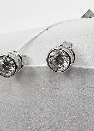 Сережки-пусети серебряные с муассанитом 1,43 г