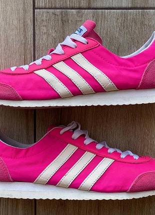 Жіночі кросівки adidas vs jog