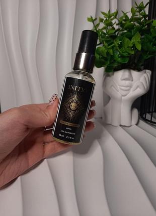 Тестер аромата initio oud for greatness пахнет дорогой древесиной, специями и легким дымным удом