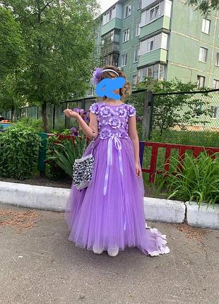 Продам платье для девочки