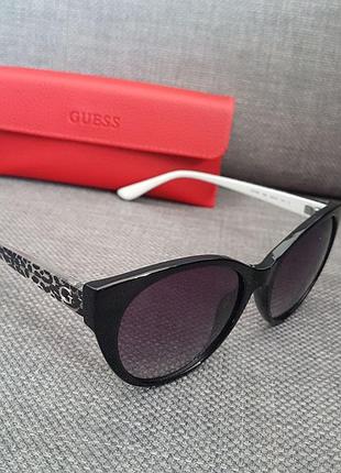 Окуляри guess