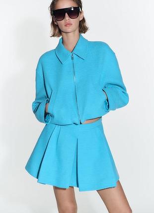 Яркая голубая твидовая мини юбка в складку плетённая текстура коттон zara