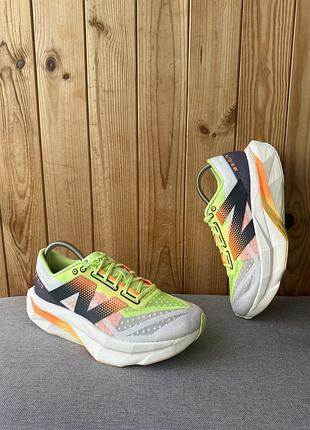 Спортивні бігові кросівки кеди взуття new balance