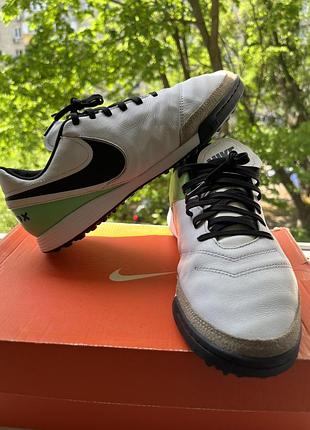 Сороконіжки nike tiempo