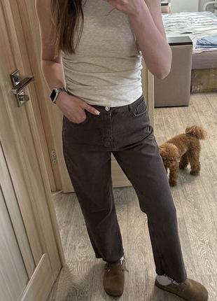 Стильні коричневі вкорочені джинси zara розмір 34 xs