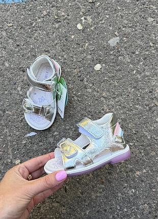 Босоножки серебристые 21-26
