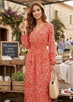 Шикарное приталенное платье marks spenser