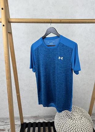 Футболка under armour