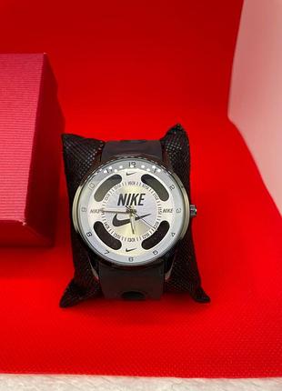 Часы nike